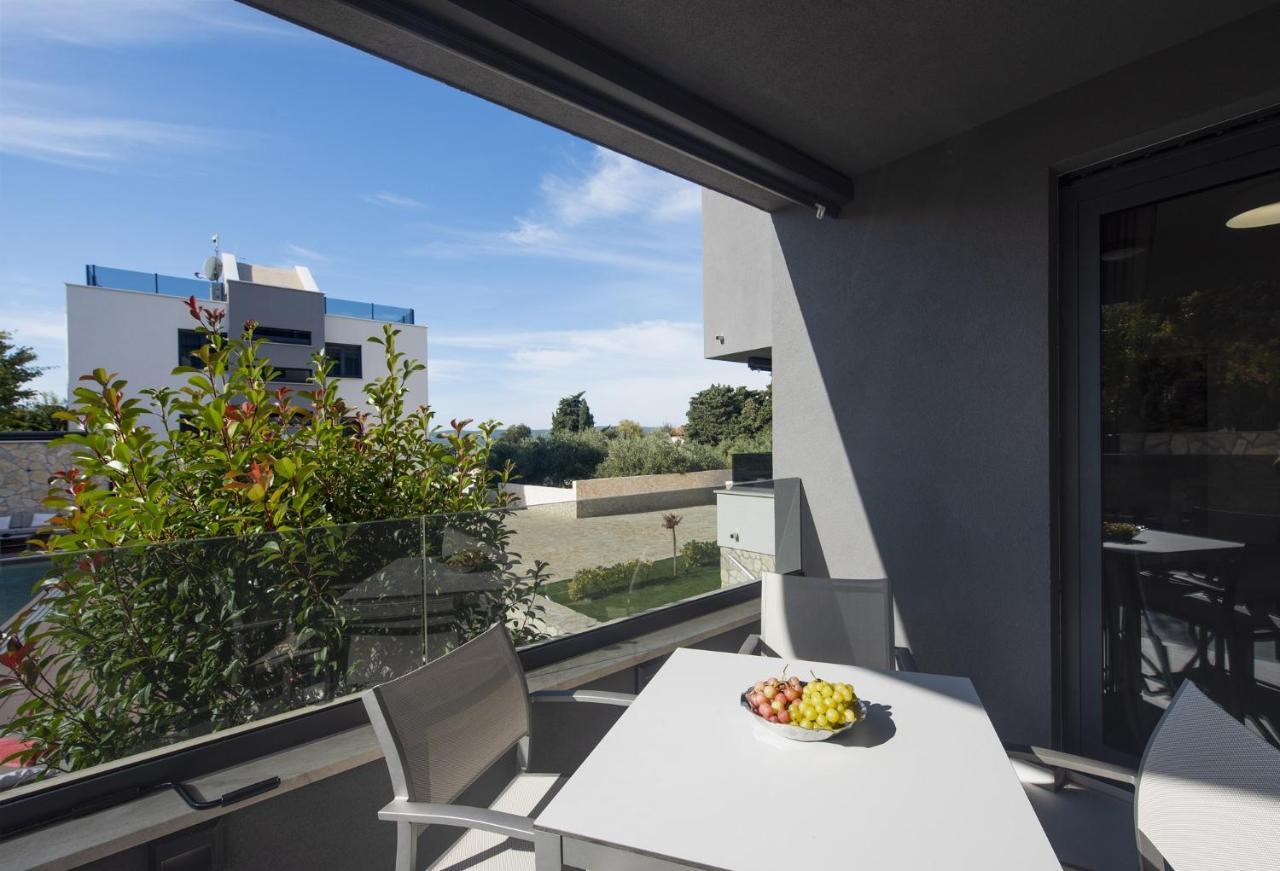 Family Friendly Apartments With A Swimming Pool Sveti Filip I Jakov, Biograd - 19325 Exterior photo